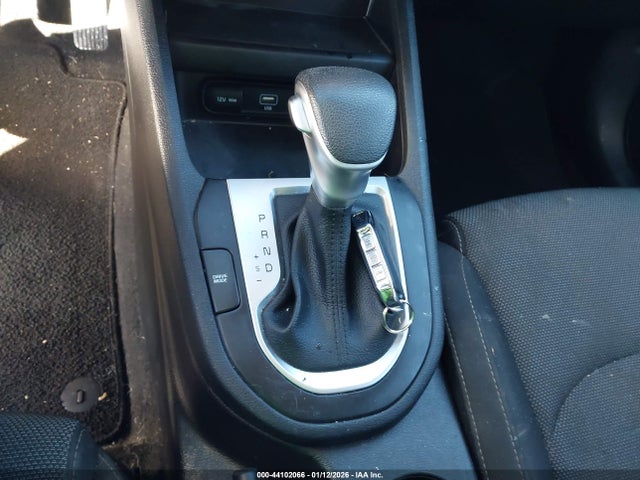 3KPF24AD5PE568520 KIA FORTE LX