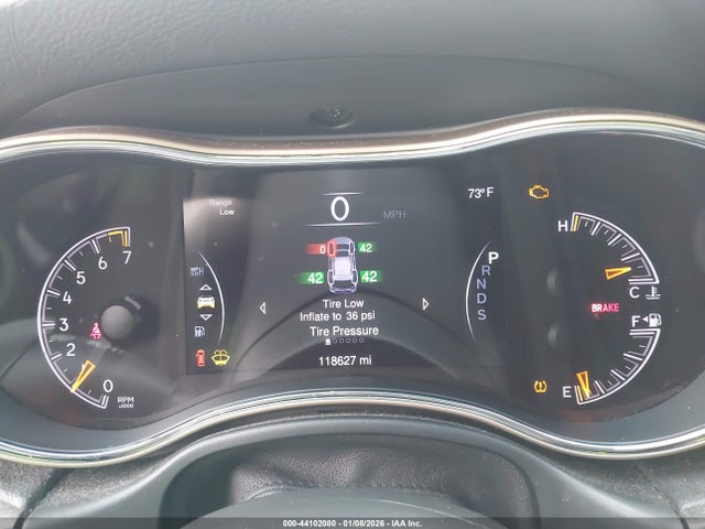 2015 Jeep Grand Cherokee Limited მანქანა იყიდება აუქციონზე, vin: 1C4RJEBG5FC217871, აუქციონის ნომერი: 44102080