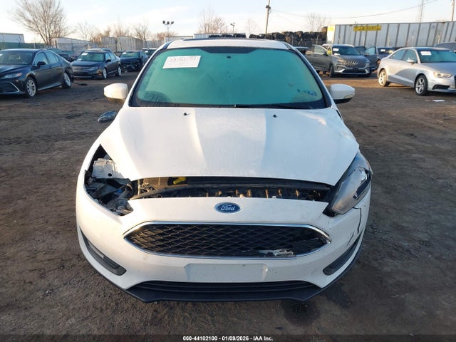 Ford FOCUS SEL 2018 1FADP3M28JL215769 Image 11