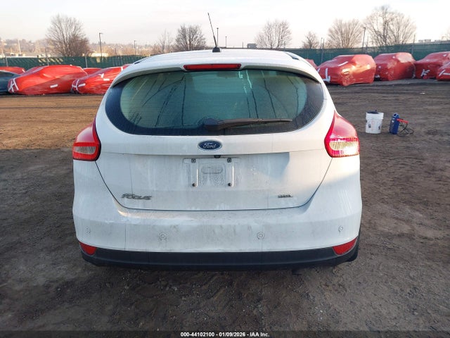 Ford FOCUS SEL 2018 1FADP3M28JL215769 Image 15