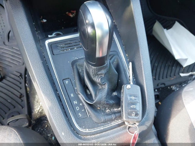 3VW2B7AJ8JM260841 Volkswagen Jetta 1.4t S