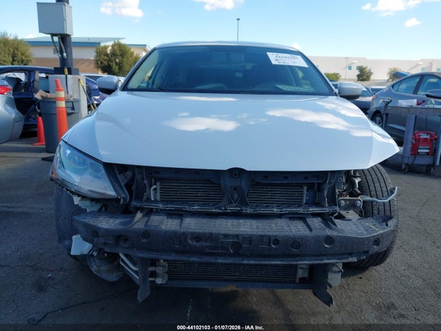 3VW2B7AJ8JM260841 Volkswagen Jetta 1.4t S