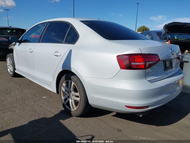 3VW2B7AJ8JM260841 Volkswagen Jetta 1.4t S