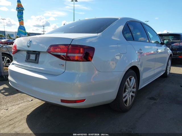 3VW2B7AJ8JM260841 Volkswagen Jetta 1.4t S