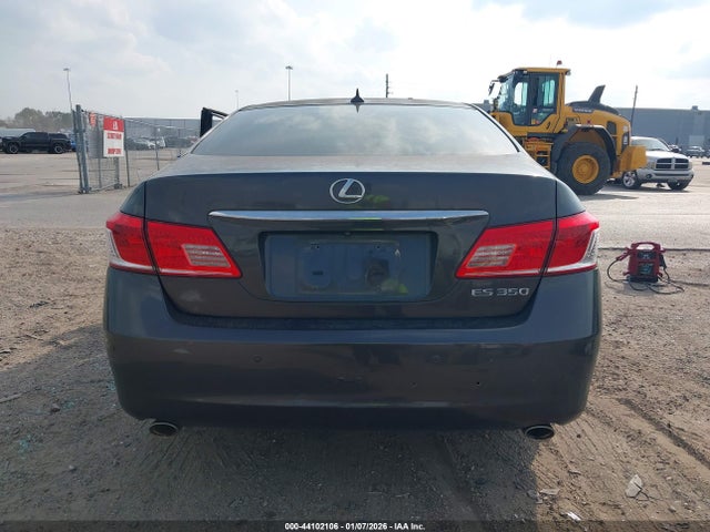 44102106 :رقم المزاد ، JTHBK1EG0B2469254 vin ، 2011 Lexus Es 350 مزاد بيع