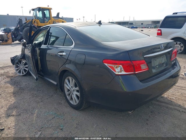 44102106 :رقم المزاد ، JTHBK1EG0B2469254 vin ، 2011 Lexus Es 350 مزاد بيع