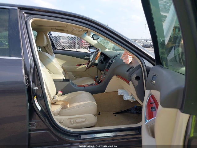 44102106 :رقم المزاد ، JTHBK1EG0B2469254 vin ، 2011 Lexus Es 350 مزاد بيع