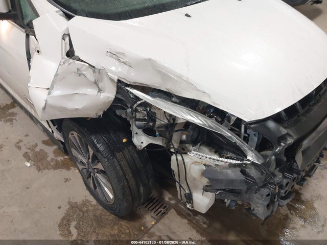 1FADP5DU8JL101901 Ford C-max Hybrid Titanium