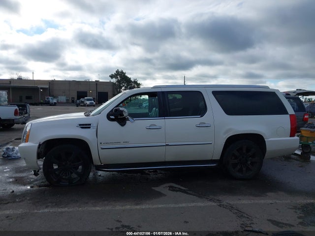 Продажа на аукционе авто 2008 Cadillac Escalade Esv Standard, vin: 1GYFK66818R131010, номер лота: 44102186