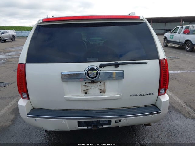 Продажа на аукционе авто 2008 Cadillac Escalade Esv Standard, vin: 1GYFK66818R131010, номер лота: 44102186