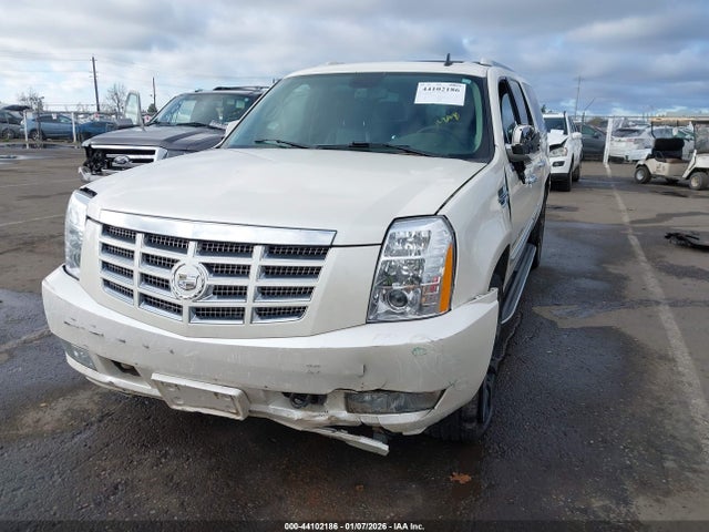 2008 CADILLAC ESCALADE ESV 1GYFK66818R131010 Photo 1