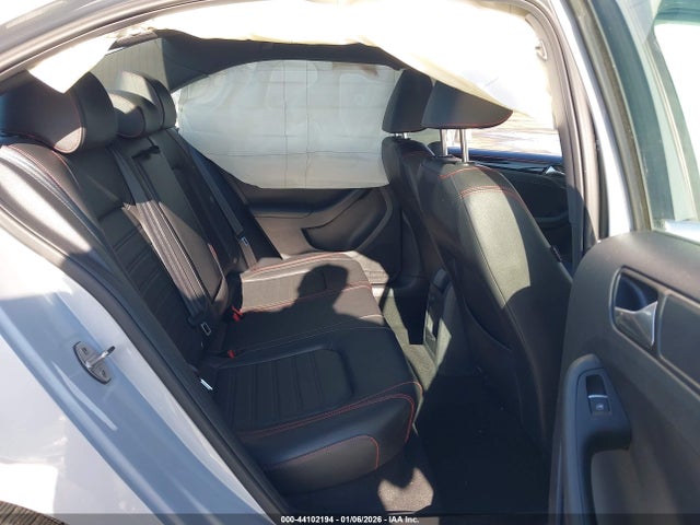 3VW4T7AJ0HM216591 Volkswagen JETTA GLI