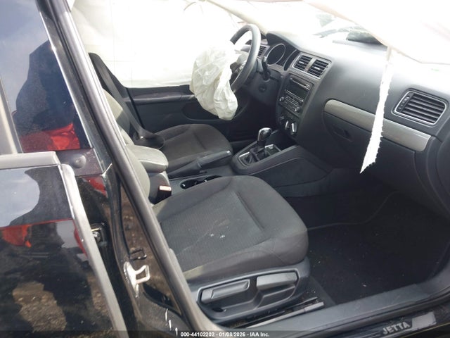 3VWD07AJ8FM355776 Volkswagen Jetta 1.8t Se