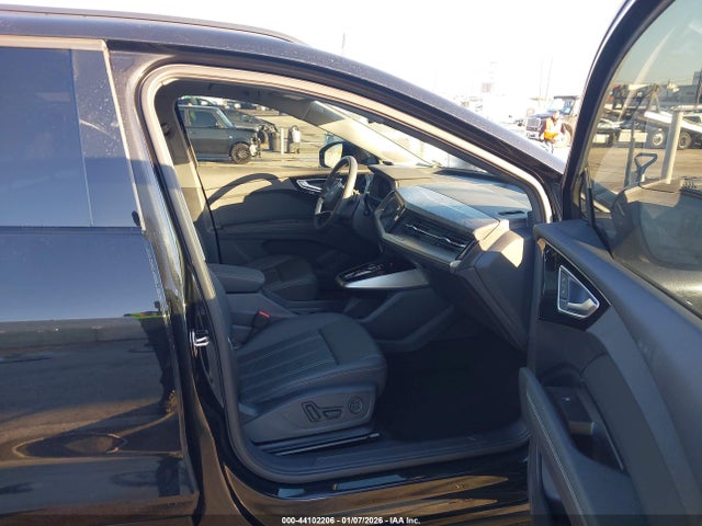 2024 AUDI Q4 E-TRON WA1KUBFZ2RP058589 Photo 4