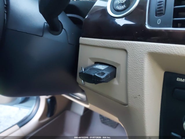 2011 BMW 328I WBAPH7G54BNM57608 Photo 10