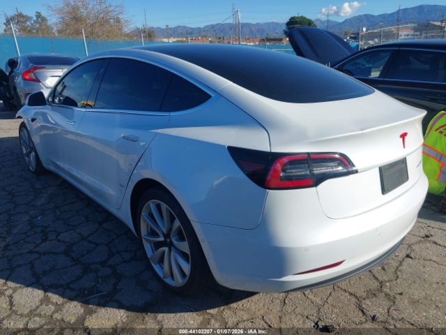 2019 TESLA MODEL 3 5YJ3E1EB1KF513390 Photo 2