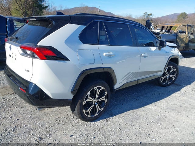 2024 TOYOTA RAV4 PRIME JTMFB3FV2RD220500 Photo 3