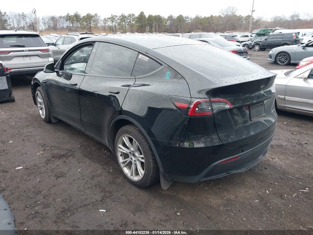 2023 TESLA MODEL Y 7SAYGDEE3PA186610 Photo 2