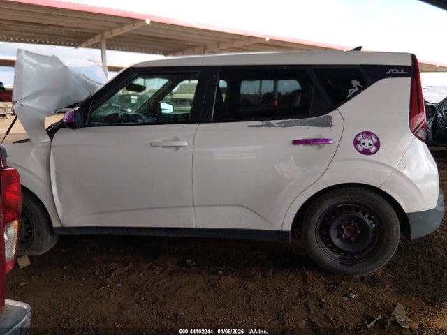 KNDJ23AU9L7073820 KIA SOUL LX
