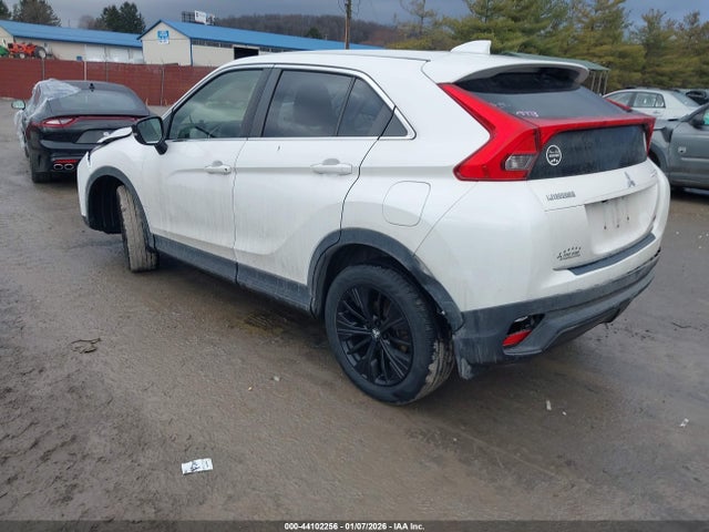 2018 MITSUBISHI ECLIPSE CROSS JA4AT4AA3JZ043359 Photo 2