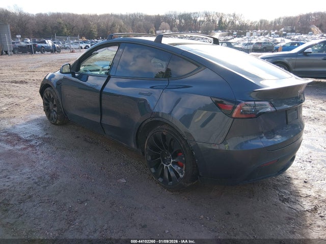2022 TESLA MODEL Y 7SAYGDEF1NF510811 Photo 2