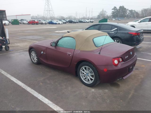 2005 BMW Z4 4USBT335X5LS57692 Photo 2