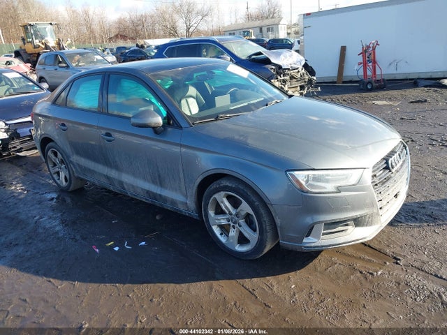 2018 AUDI A3 WAUB8GFF9J1024084