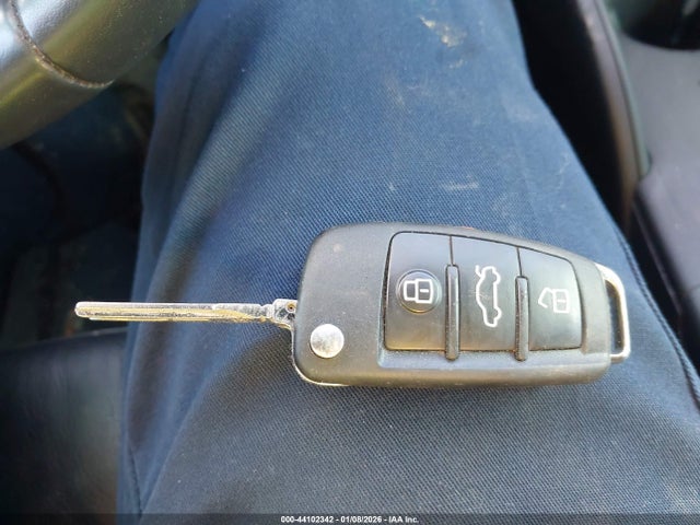 2018 AUDI A3 WAUB8GFF9J1024084 Photo 10