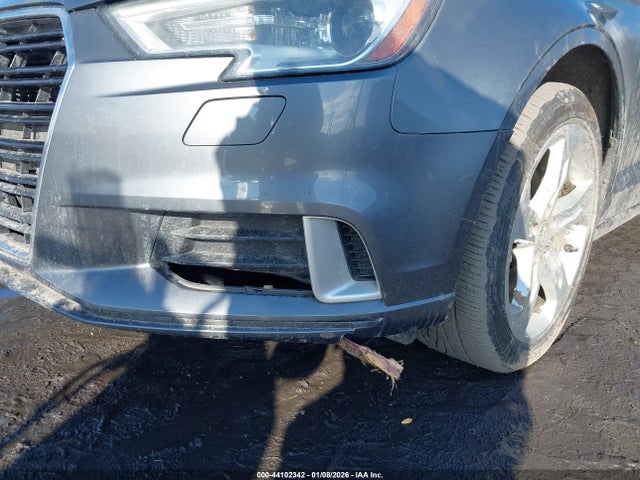 2018 AUDI A3 WAUB8GFF9J1024084 Photo 5