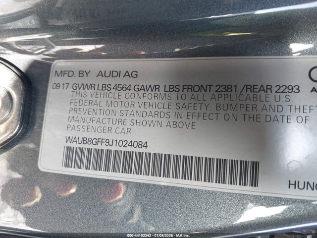 2018 AUDI A3 WAUB8GFF9J1024084 Photo 8