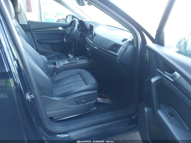 2018 AUDI Q5 WA1ANAFY1J2210602 Photo 4