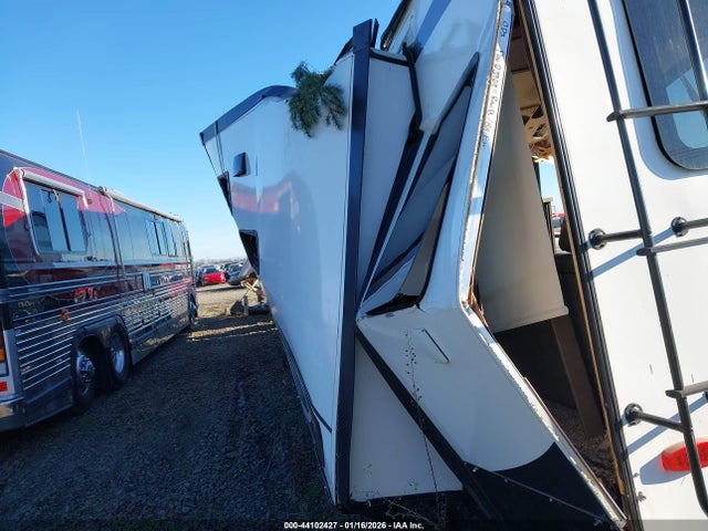 5ZT3BK5B9LA324834 Coachmen Other