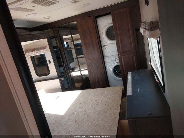 5ZT3BK5B9LA324834 Coachmen Other