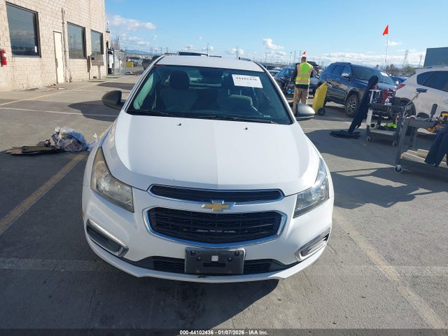 1G1PA5SG5F7283393 Chevrolet Cruze Ls Auto