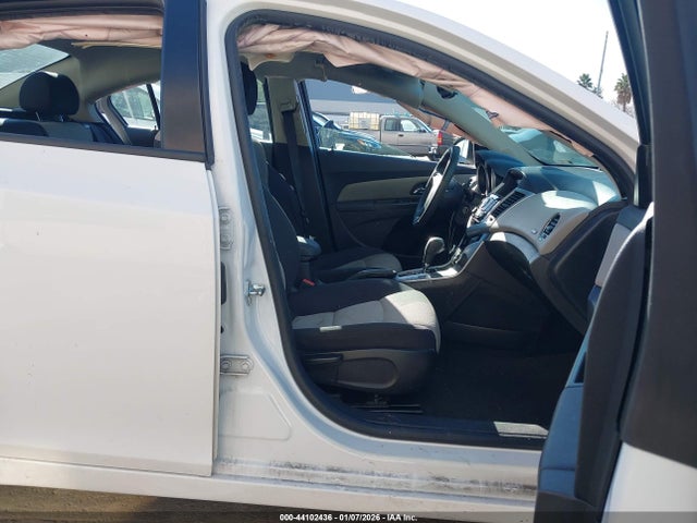 1G1PA5SG5F7283393 Chevrolet Cruze Ls Auto