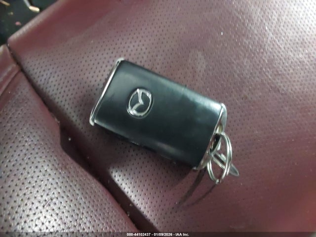 44102437 :رقم المزاد ، 3MVDMBCM2PM584259 vin ، 2023 Mazda Cx-30 2.5 S Carbon Edition مزاد بيع