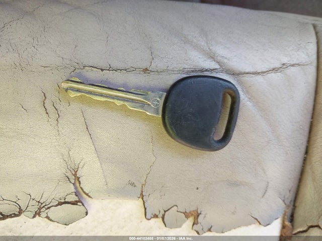 2004 CADILLAC SRX 1GYDE637340124441 Photo 10