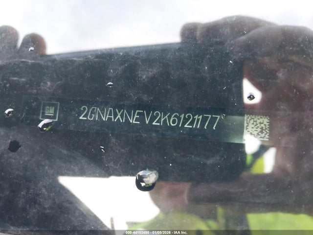 2GNAXNEV2K6121177 Chevrolet Equinox Premier