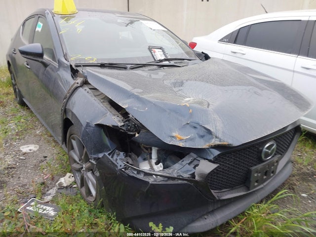 JM1BPAJM6K1135802 Mazda MAZDA3