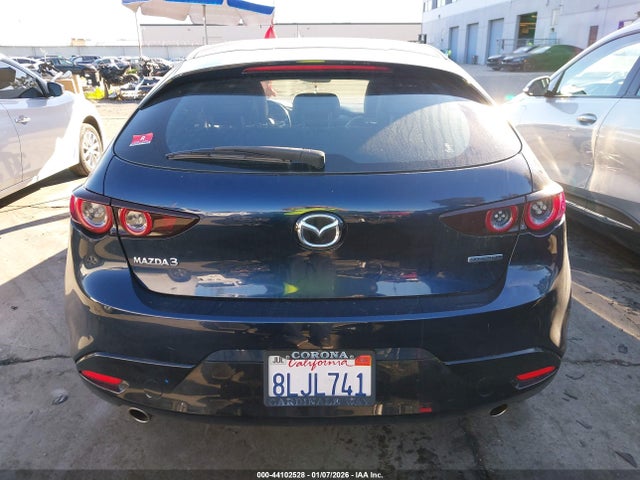 JM1BPAJM6K1135802 Mazda MAZDA3