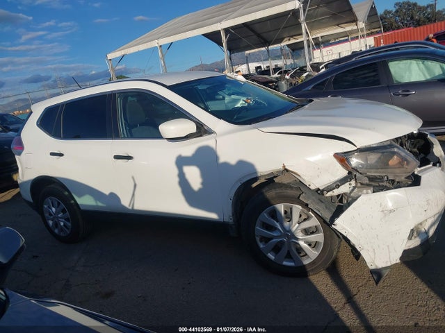 Nissan ROGUE S 2016 KNMAT2MT4GP612425 Image 14