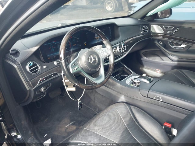 2019 MERCEDES-BENZ S 560 WDDUG8GB9KA457797 Photo 4