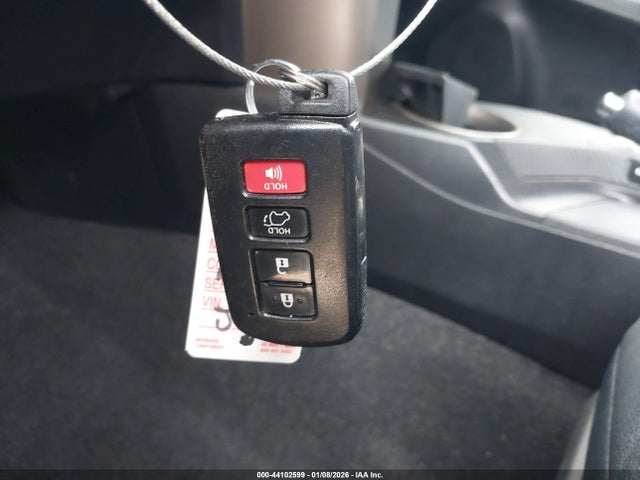2T3YFREV9FW175958 Toyota Rav4 Limited