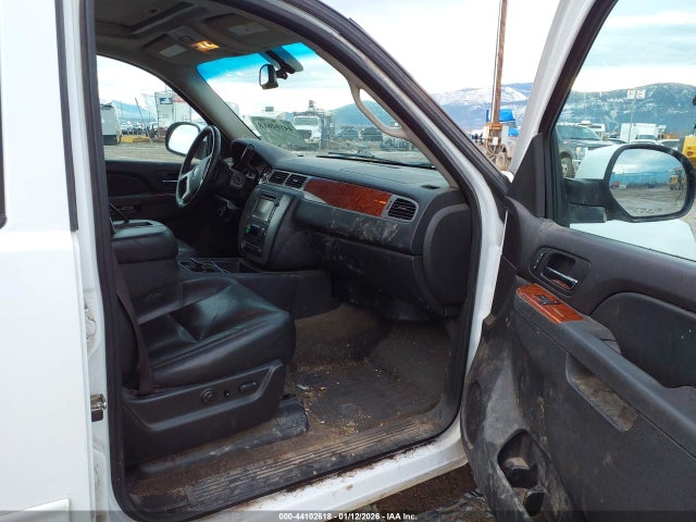 Продажа на аукционе авто 2012 Gmc Yukon Xl 1500 Slt, vin: 1GKS2KE71CR275045, номер лота: 44102618