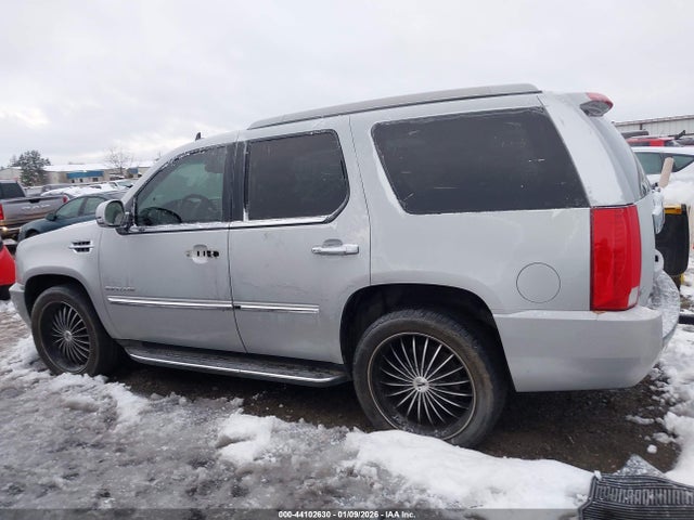 Aukcja sprzedaży 2011 Cadillac Escalade Luxury, vin: 1GYS4BEF9BR126078, numer aukcji: 44102630