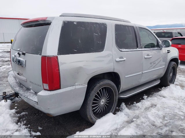 2011 CADILLAC ESCALADE 1GYS4BEF9BR126078 Photo 3