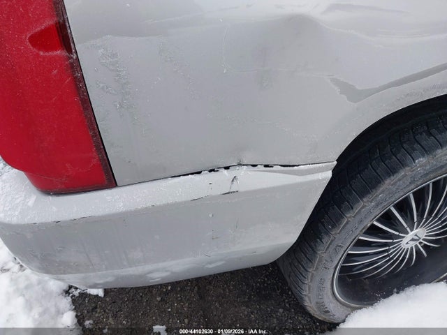 2011 CADILLAC ESCALADE 1GYS4BEF9BR126078 Photo 5