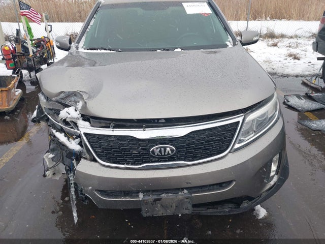 5XYKT4A64FG635185 KIA SORENTO LX