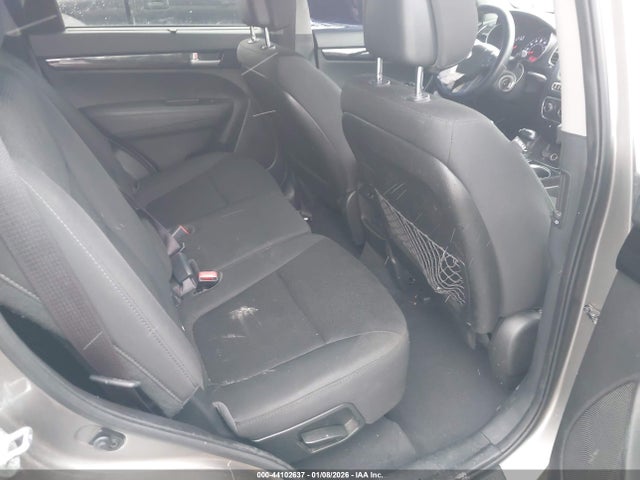 5XYKT4A64FG635185 KIA SORENTO LX