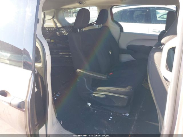 2018 CHRYSLER PACIFICA 2C4RC1AG3JR122438 Photo 7